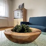 Apartment Penthouse Near Red Bull Ring